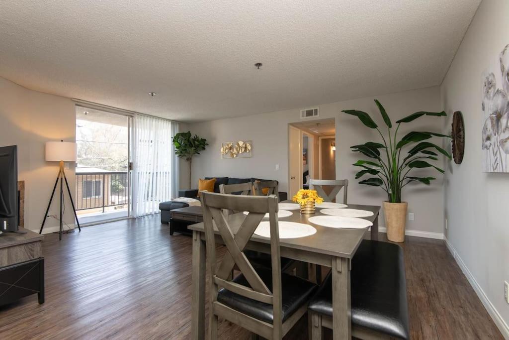 Hollywood 2bed W Rooftop Pool & Panoramic View * Los Angeles