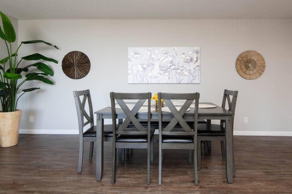 Hollywood 2bed W Rooftop Pool & Panoramic View Apartment