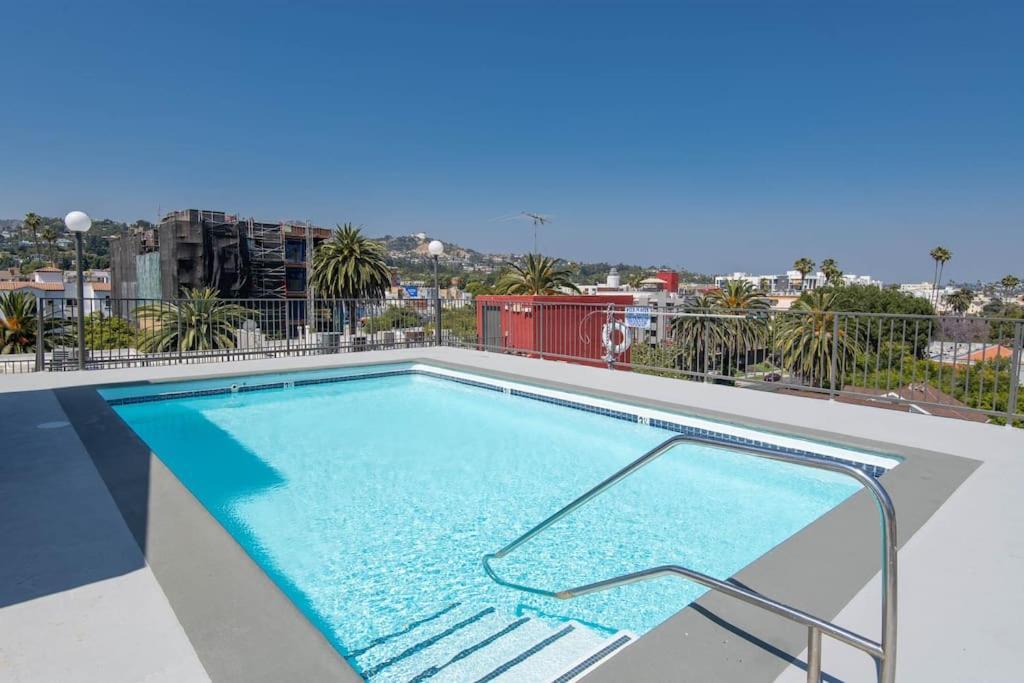 Apartment Hollywood 2bed W Rooftop Pool & Panoramic View