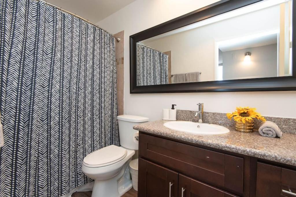 Apartment Hollywood 2bed W Rooftop Pool & Panoramic View Los Angeles
